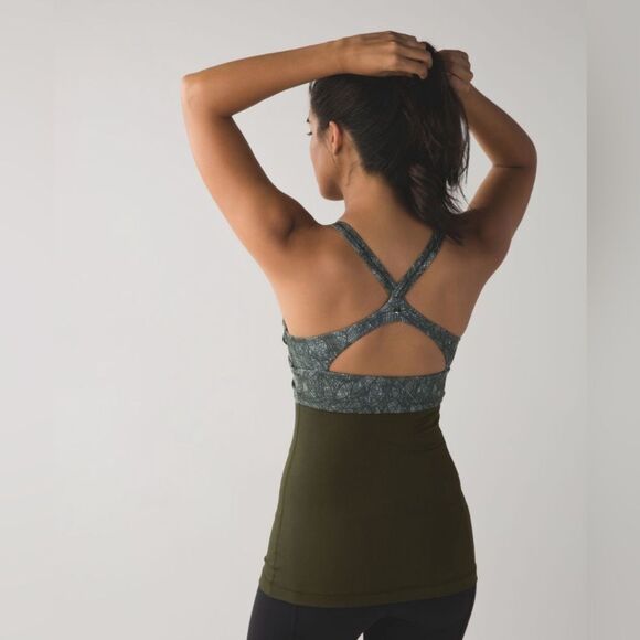 Lululemon Wrap It Up Tank Size 8 - Picture 1 of 8